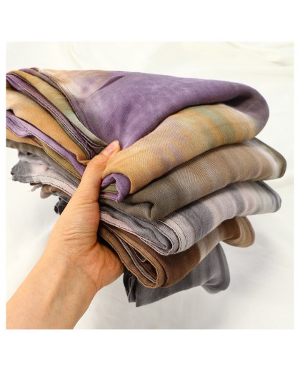Gradient Long Scarf